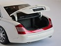 1:18 Auto Art Maybach 57 S 2005 Blanco. Subida por Ricardo